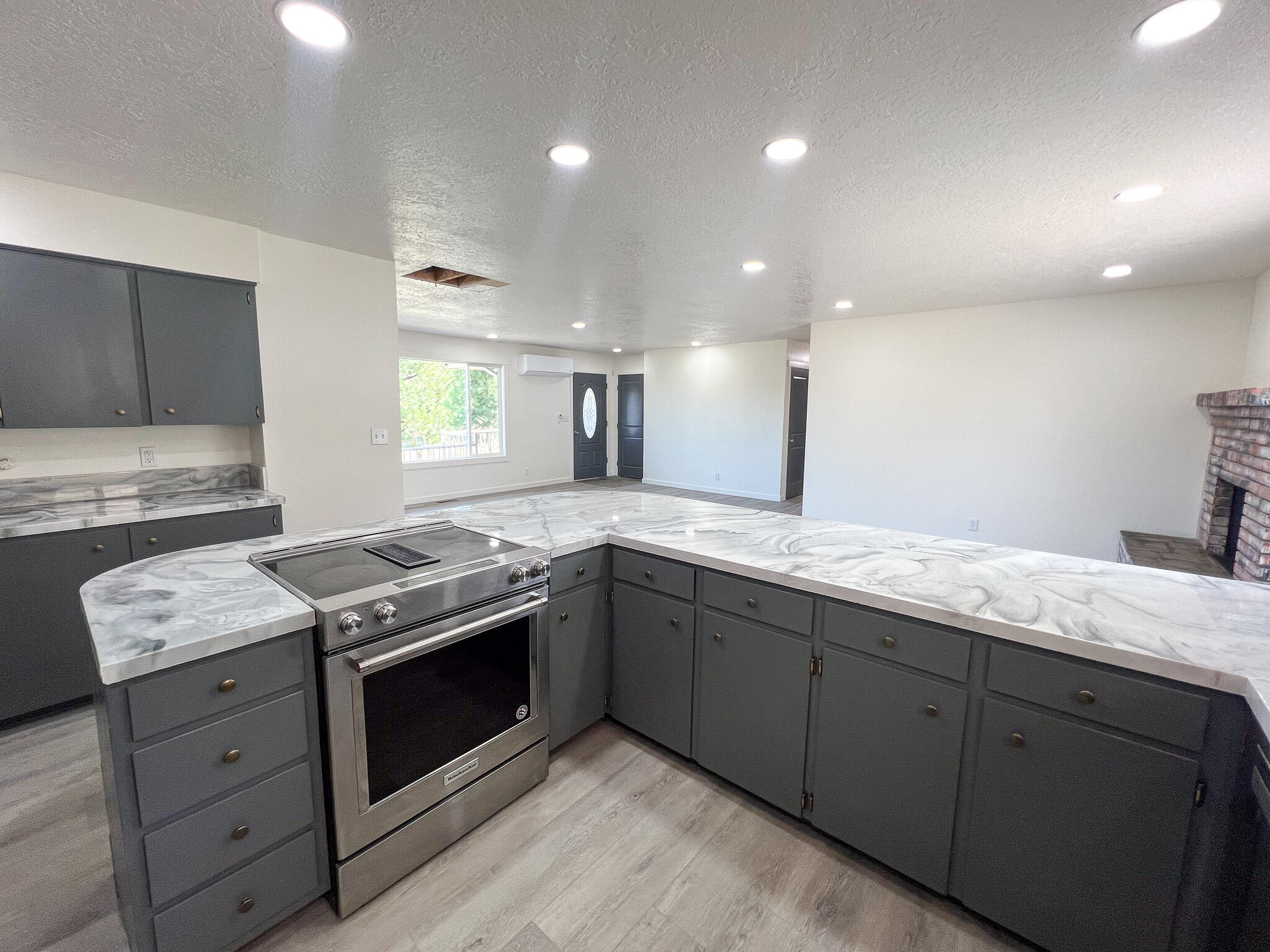 Edgewood Terrace - Residential