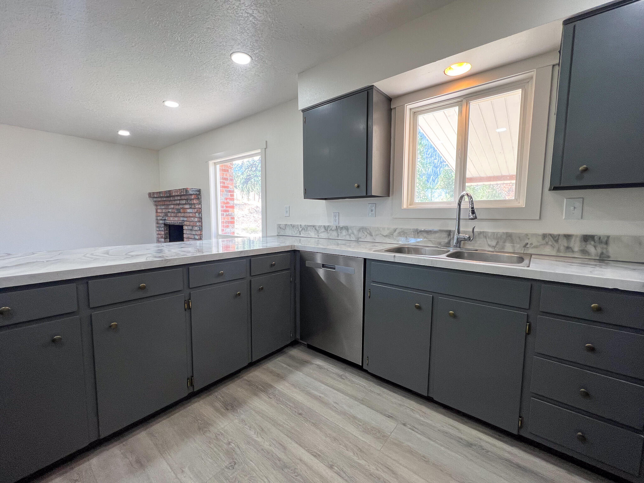 Edgewood Terrace - Residential