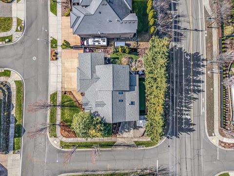 Tiny photo for 4575 Hathaway Drive, Medford, OR 97504 (MLS # 220217440)