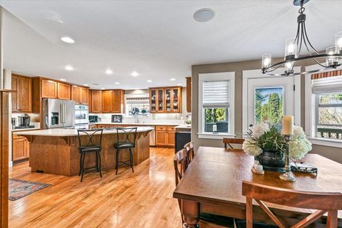 Tiny photo for 4575 Hathaway Drive, Medford, OR 97504 (MLS # 220217440)