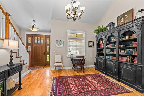 Tiny photo for 4575 Hathaway Drive, Medford, OR 97504 (MLS # 220217440)