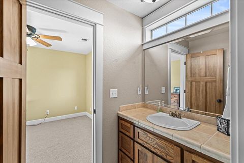 Tiny photo for 4575 Hathaway Drive, Medford, OR 97504 (MLS # 220217440)