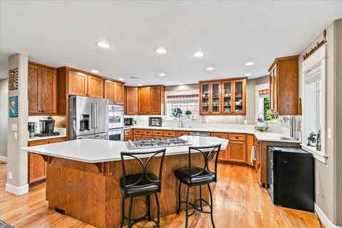 Tiny photo for 4575 Hathaway Drive, Medford, OR 97504 (MLS # 220217440)