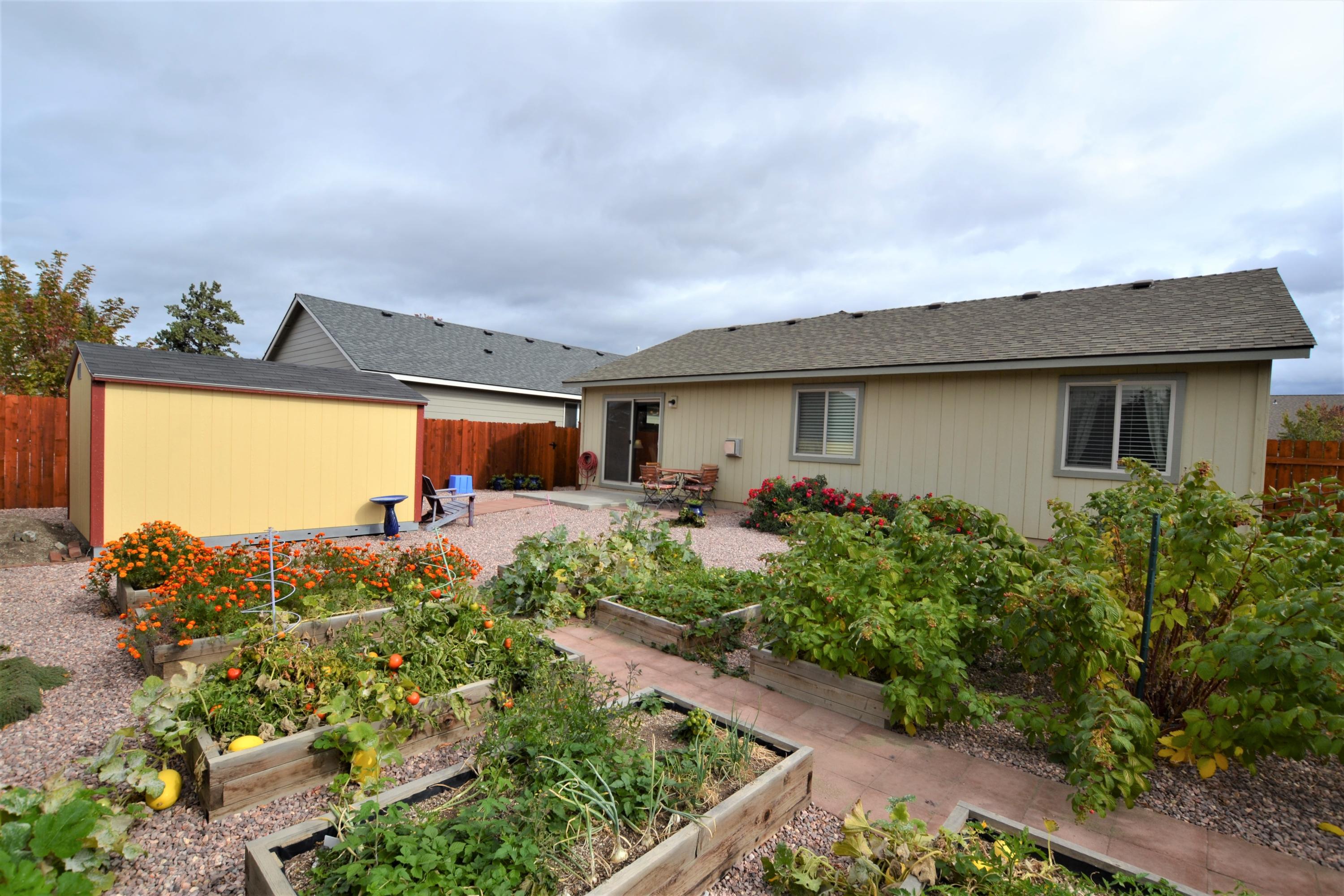 Julina Park - Residential