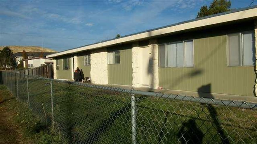 3 Duplexes For A Total Of Six 3 Bdrm/1ba Units With Very Large Rooms. Each Unit Has It's Own Laundry Hook-ups, Range And Refrigerator. 1008 Square Feet Per Unit. Walking Distance To Shopping. Located On Bus Line. Seller Is Licensed Oregon Broker.