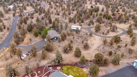 Tiny photo for 4710 NW 62nd Street, Redmond, OR 97756 (MLS # 220212014)