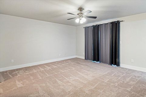 Tiny photo for 4710 NW 62nd Street, Redmond, OR 97756 (MLS # 220212014)