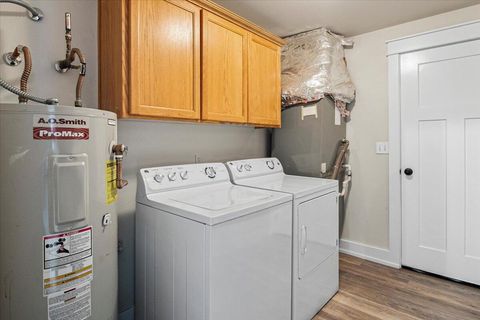 Tiny photo for 4710 NW 62nd Street, Redmond, OR 97756 (MLS # 220212014)