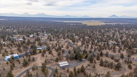 Tiny photo for 4710 NW 62nd Street, Redmond, OR 97756 (MLS # 220212014)