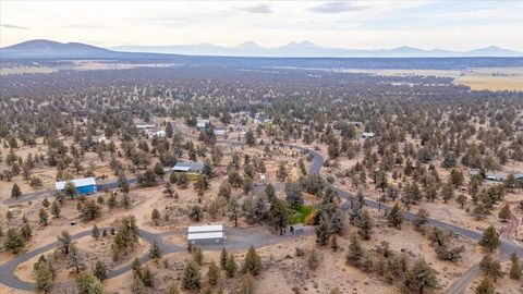 Tiny photo for 4710 NW 62nd Street, Redmond, OR 97756 (MLS # 220212014)