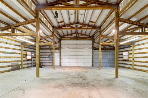 Tiny photo for 4710 NW 62nd Street, Redmond, OR 97756 (MLS # 220212014)