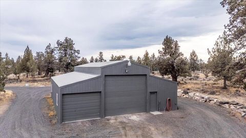 Tiny photo for 4710 NW 62nd Street, Redmond, OR 97756 (MLS # 220212014)