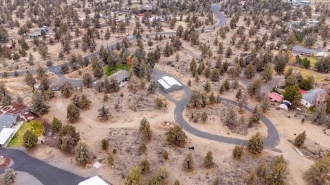 Tiny photo for 4710 NW 62nd Street, Redmond, OR 97756 (MLS # 220212014)