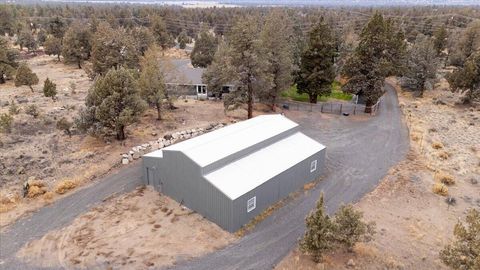 Tiny photo for 4710 NW 62nd Street, Redmond, OR 97756 (MLS # 220212014)