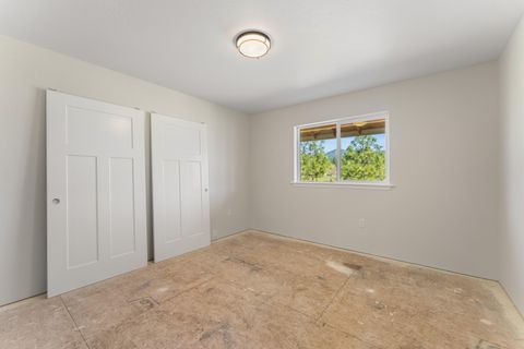 Tiny photo for 587 E Forks Circle, Cave Junction, OR 97523 (MLS # 220216906)