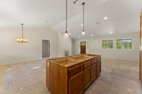 Tiny photo for 587 E Forks Circle, Cave Junction, OR 97523 (MLS # 220216906)