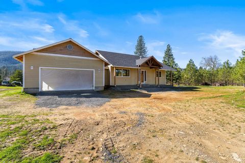 Tiny photo for 587 E Forks Circle, Cave Junction, OR 97523 (MLS # 220216906)