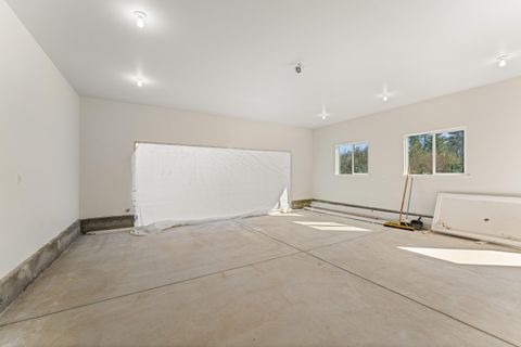 Tiny photo for 587 E Forks Circle, Cave Junction, OR 97523 (MLS # 220216906)