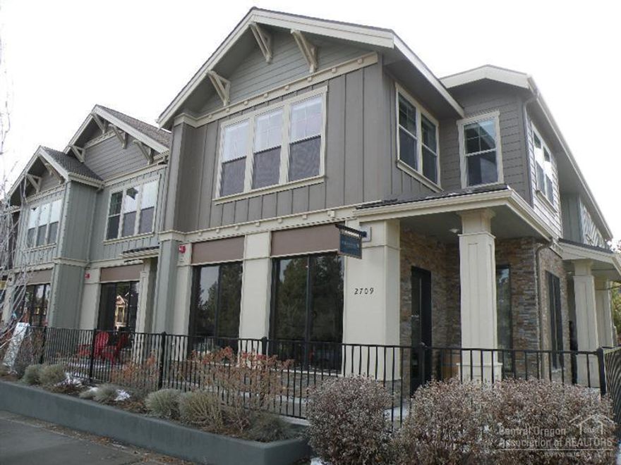 Creative office suite with a variety of other permitted uses. Currently occupied by a chiropractic practice and configured with reception area, two treatment rooms, bathroom, and kitchenette. High quality finishes and very efficient layout. All utilities included in rent with the exception of phone/internet. Current tenant can vacate with 30 days notice.