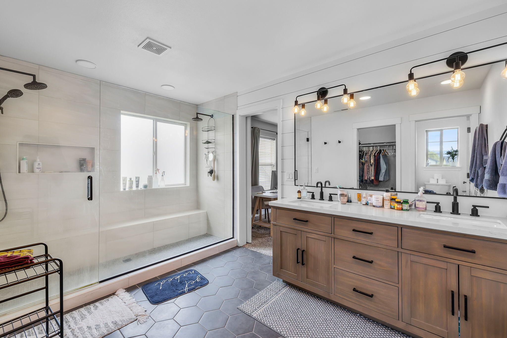 Courtyard Acres - Residential