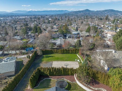 Tiny photo for 850 NE Tokay Heights, Grants Pass, OR 97526 (MLS # 220215770)