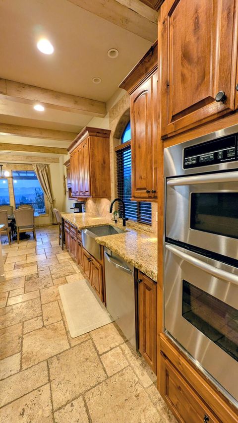 Tiny photo for 850 NE Tokay Heights, Grants Pass, OR 97526 (MLS # 220215770)