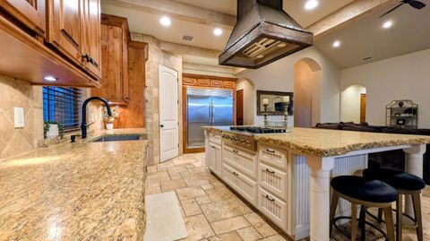 Tiny photo for 850 NE Tokay Heights, Grants Pass, OR 97526 (MLS # 220215770)