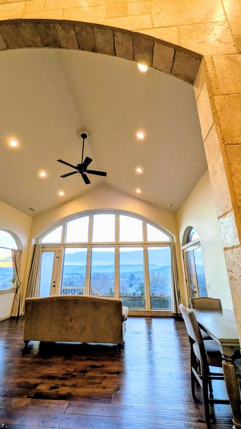 Tiny photo for 850 NE Tokay Heights, Grants Pass, OR 97526 (MLS # 220215770)