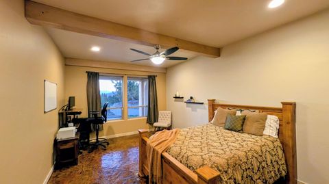 Tiny photo for 850 NE Tokay Heights, Grants Pass, OR 97526 (MLS # 220215770)