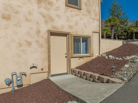 Tiny photo for 850 NE Tokay Heights, Grants Pass, OR 97526 (MLS # 220215770)