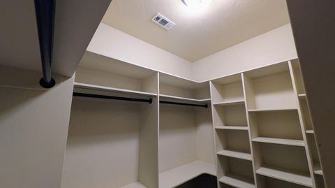 Tiny photo for 850 NE Tokay Heights, Grants Pass, OR 97526 (MLS # 220215770)