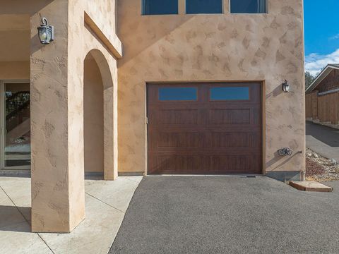 Tiny photo for 850 NE Tokay Heights, Grants Pass, OR 97526 (MLS # 220215770)