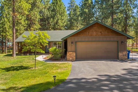 Tiny photo for 15375 Ponderosa Loop, La Pine, OR 97739 (MLS # 220226770)