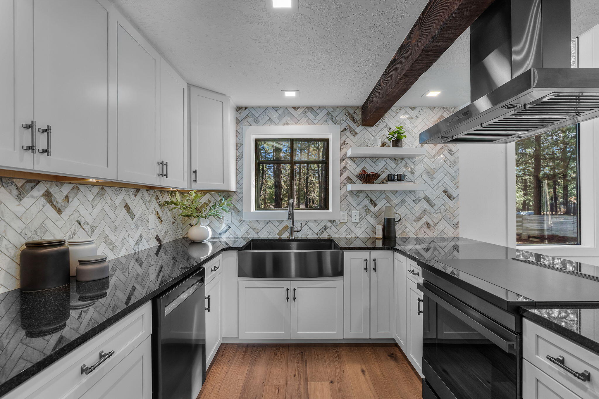 14455 Crossroads Loop