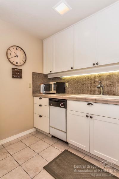 Abbot House Condo - Residential