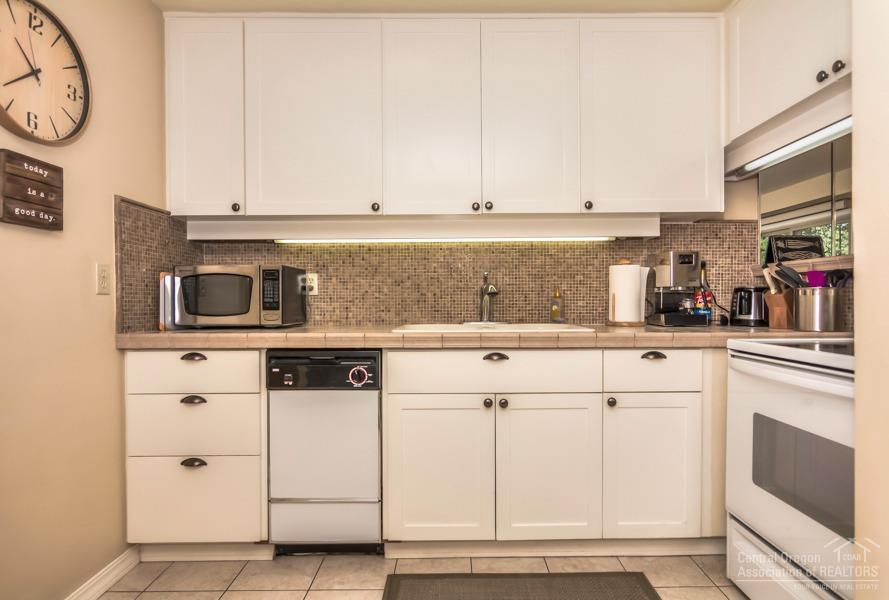 Abbot House Condo - Residential