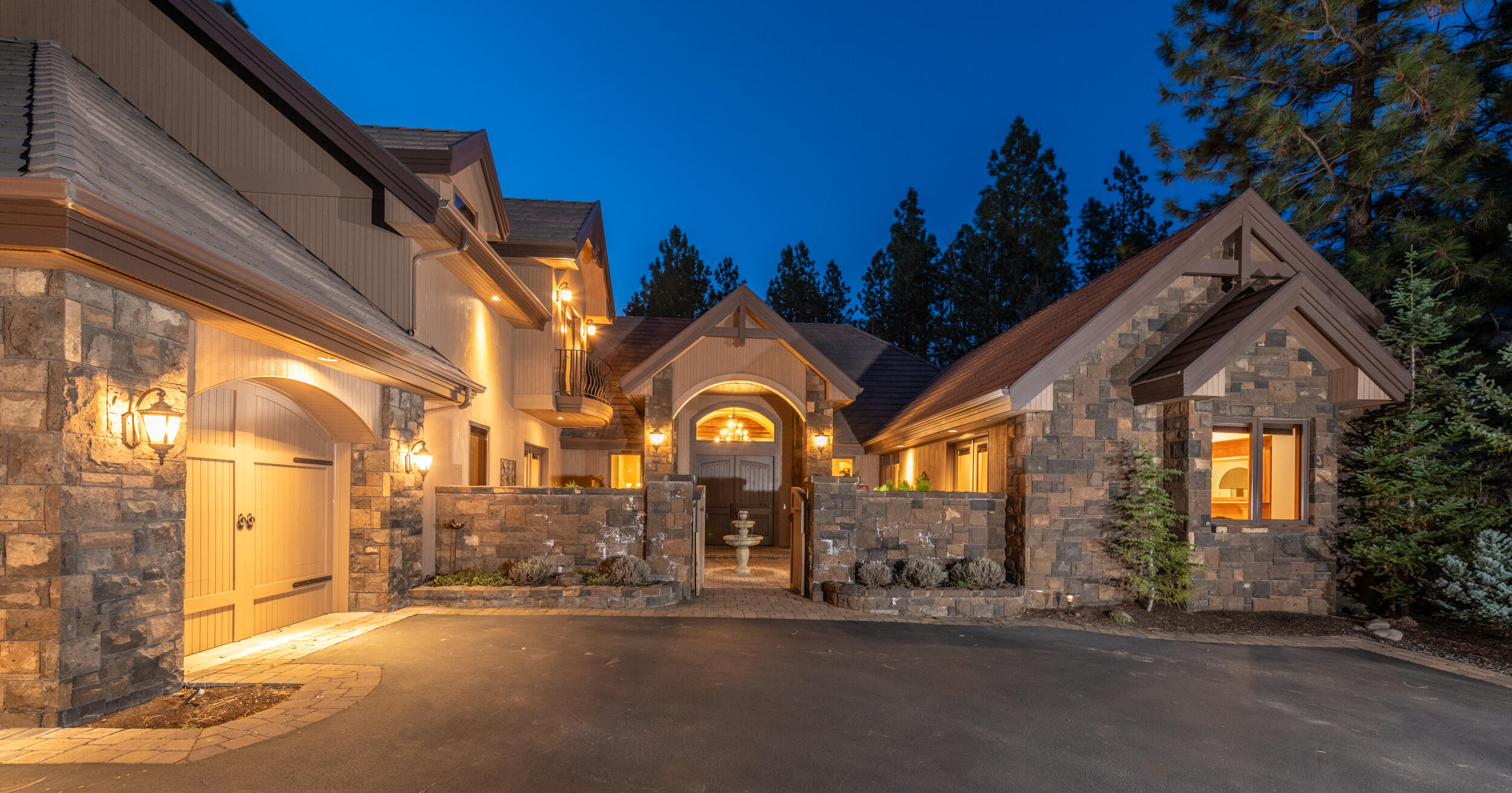 Broken Top - Residential