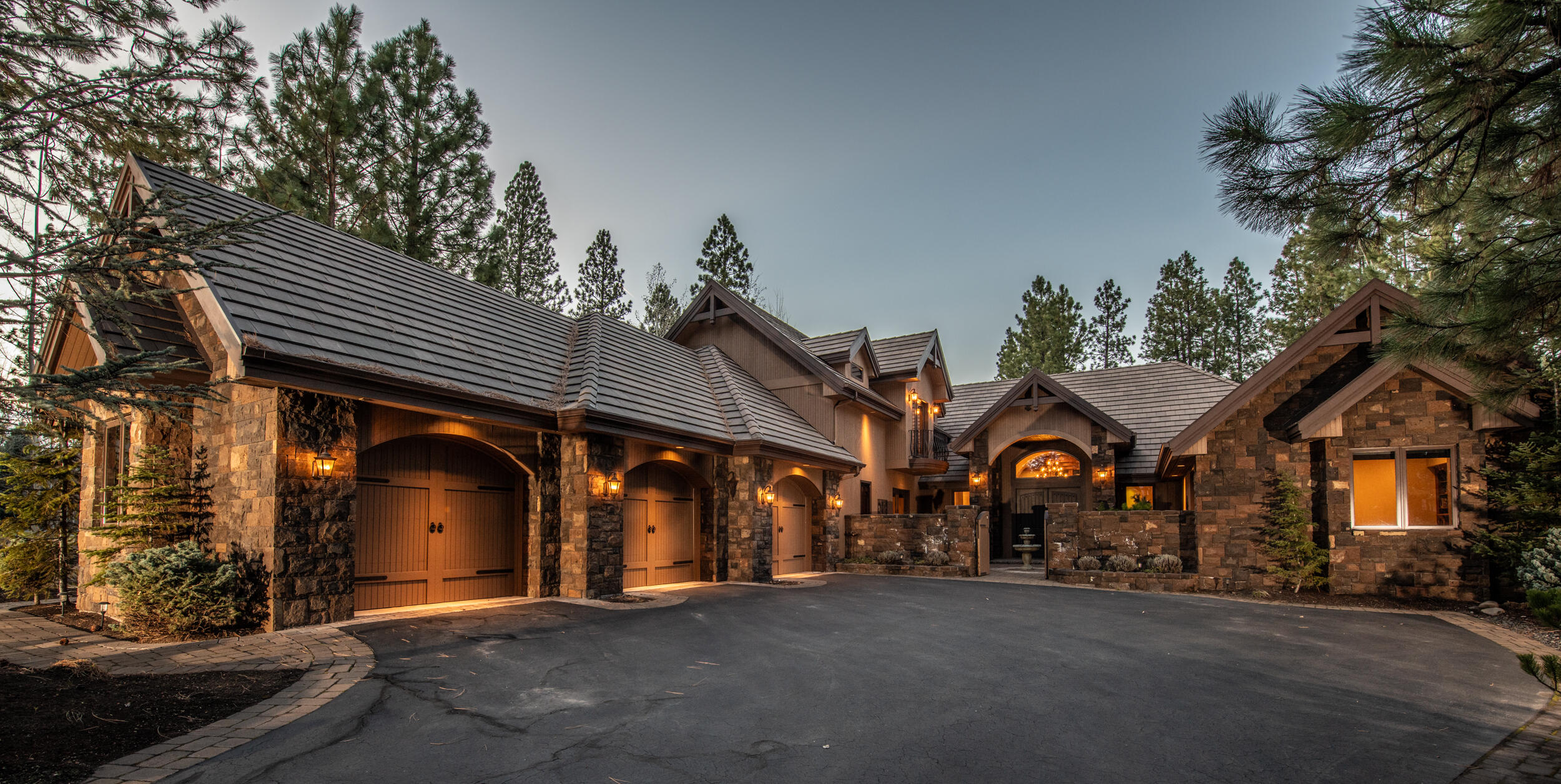 Broken Top - Residential