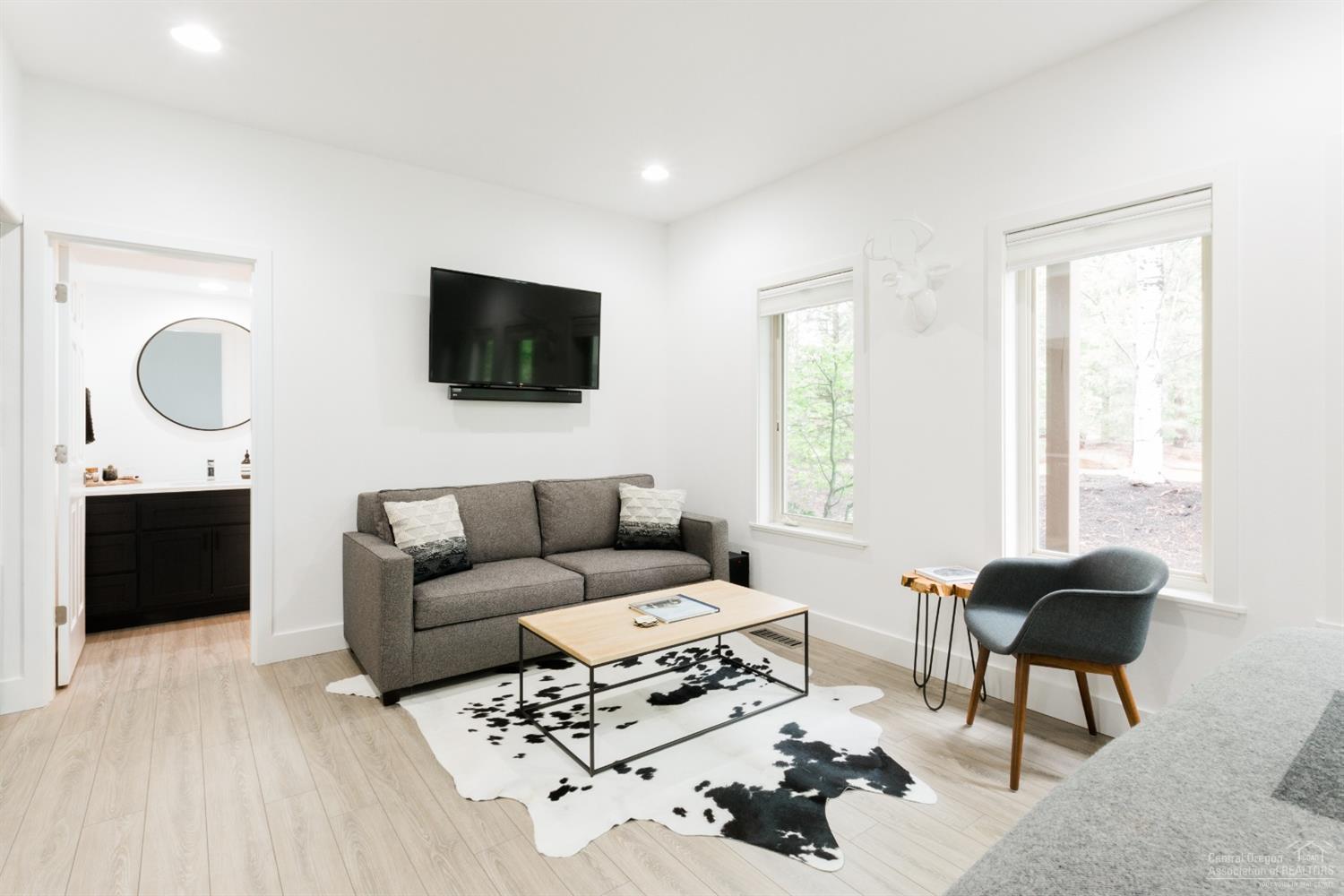 Broken Top - Residential