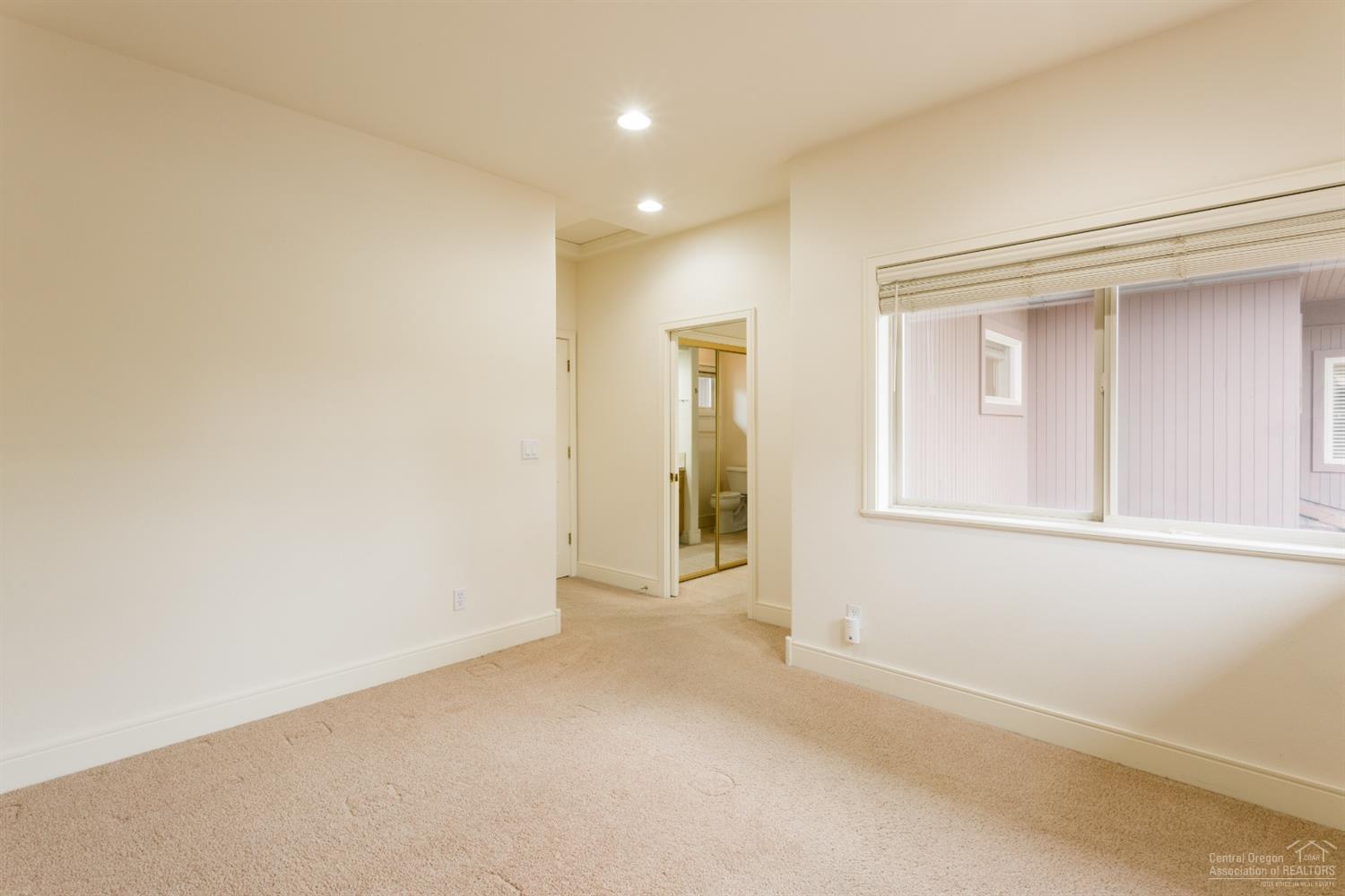 Broken Top - Residential