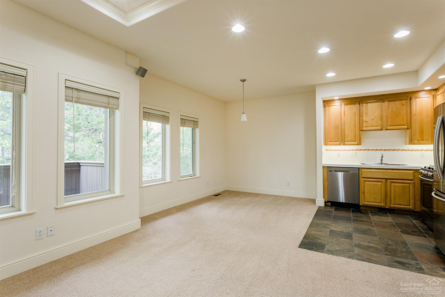 Broken Top - Residential