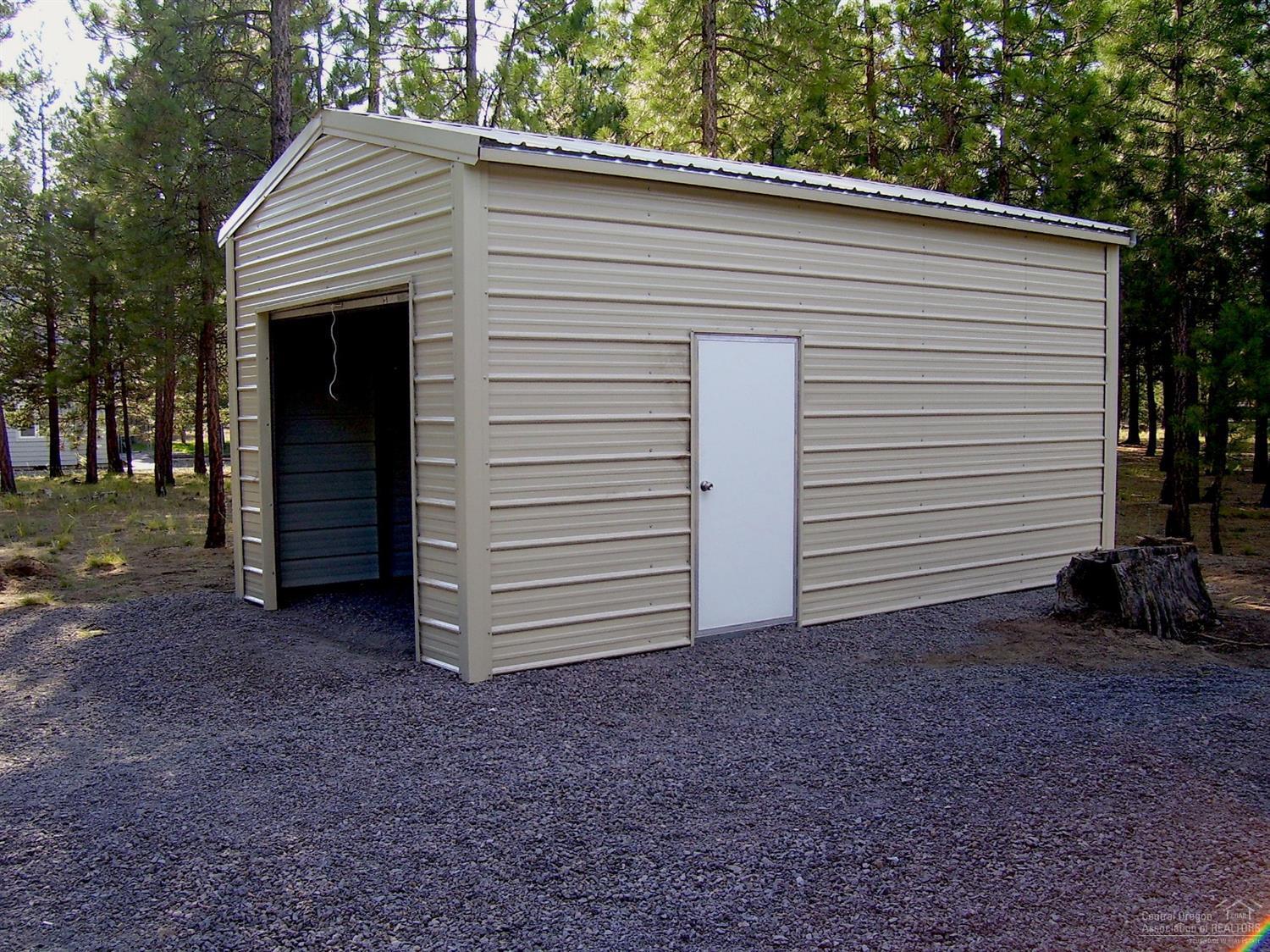 Ponderosa Pines - Land