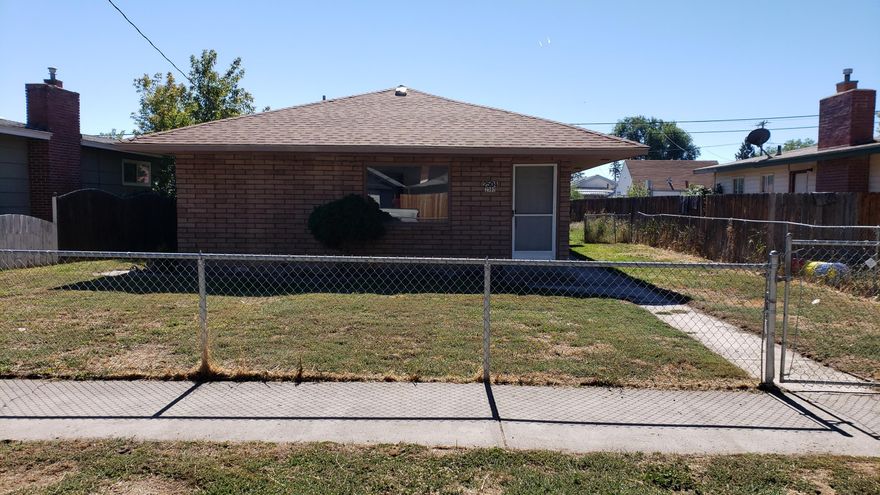 Duplex with detached garage with one space for each unit. New roof in 2019, 2504 just refurbished, 2502 is in good condition. This is  a very nice duplex in a good location. It has an excellent occupancy history.  Trim is currently being repainted. Yard and 2504 will be cleaned. New laminate flooring, paint, ceiling fans, etc. in 2504. Vinyl windows. fenced yards. Pictures of occupied unit were taken prior to move in.