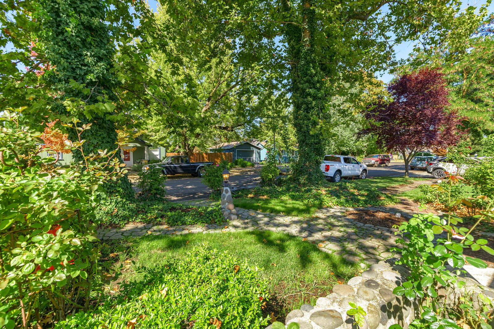 Laurelhurst Addition - Residential