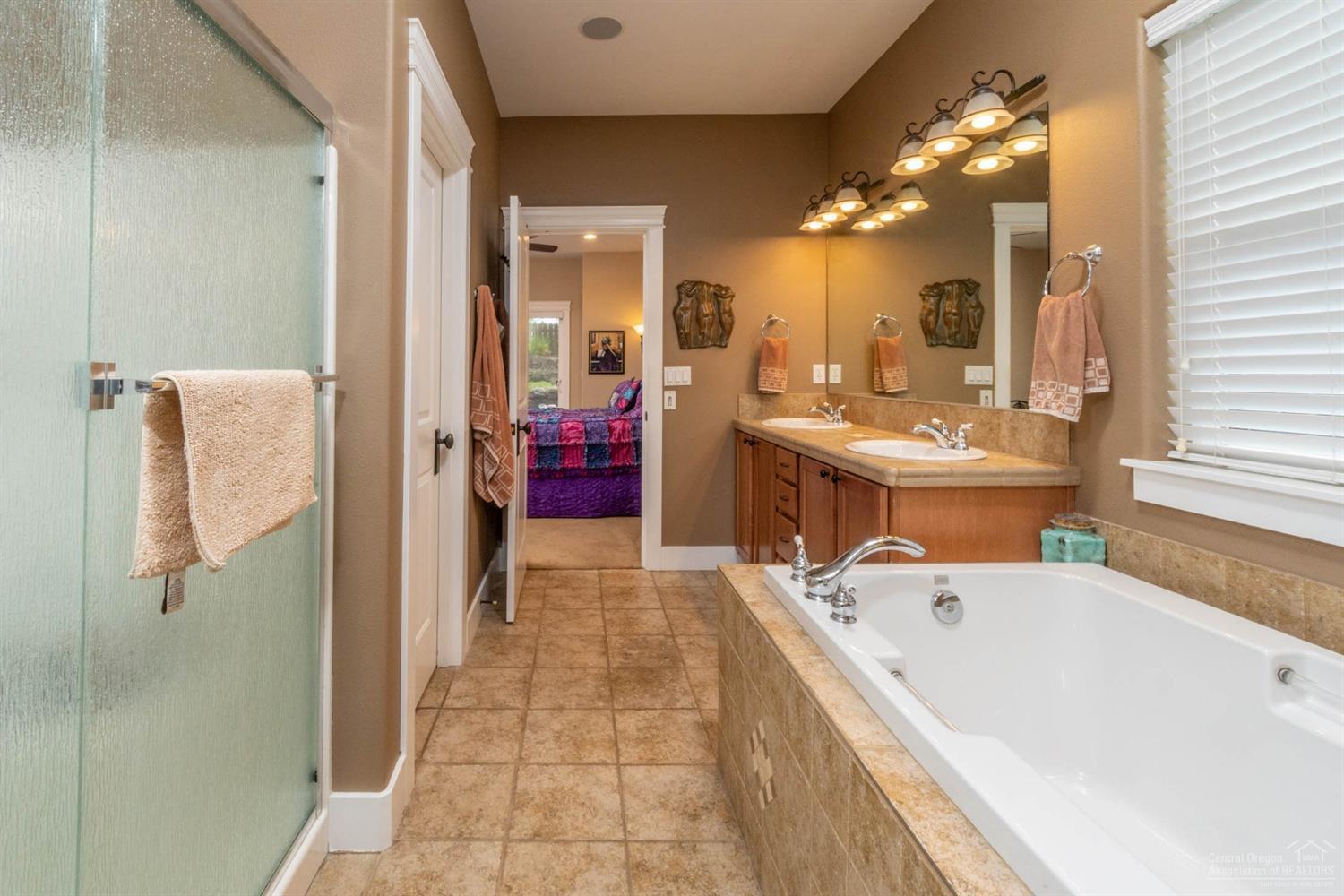 Williamsburg Park - Residential