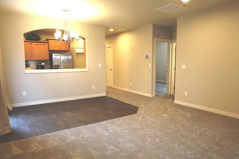 Tiny photo for 2474 NW Kingwood Avenue NW, Redmond, OR 97756 (MLS # 220215148)