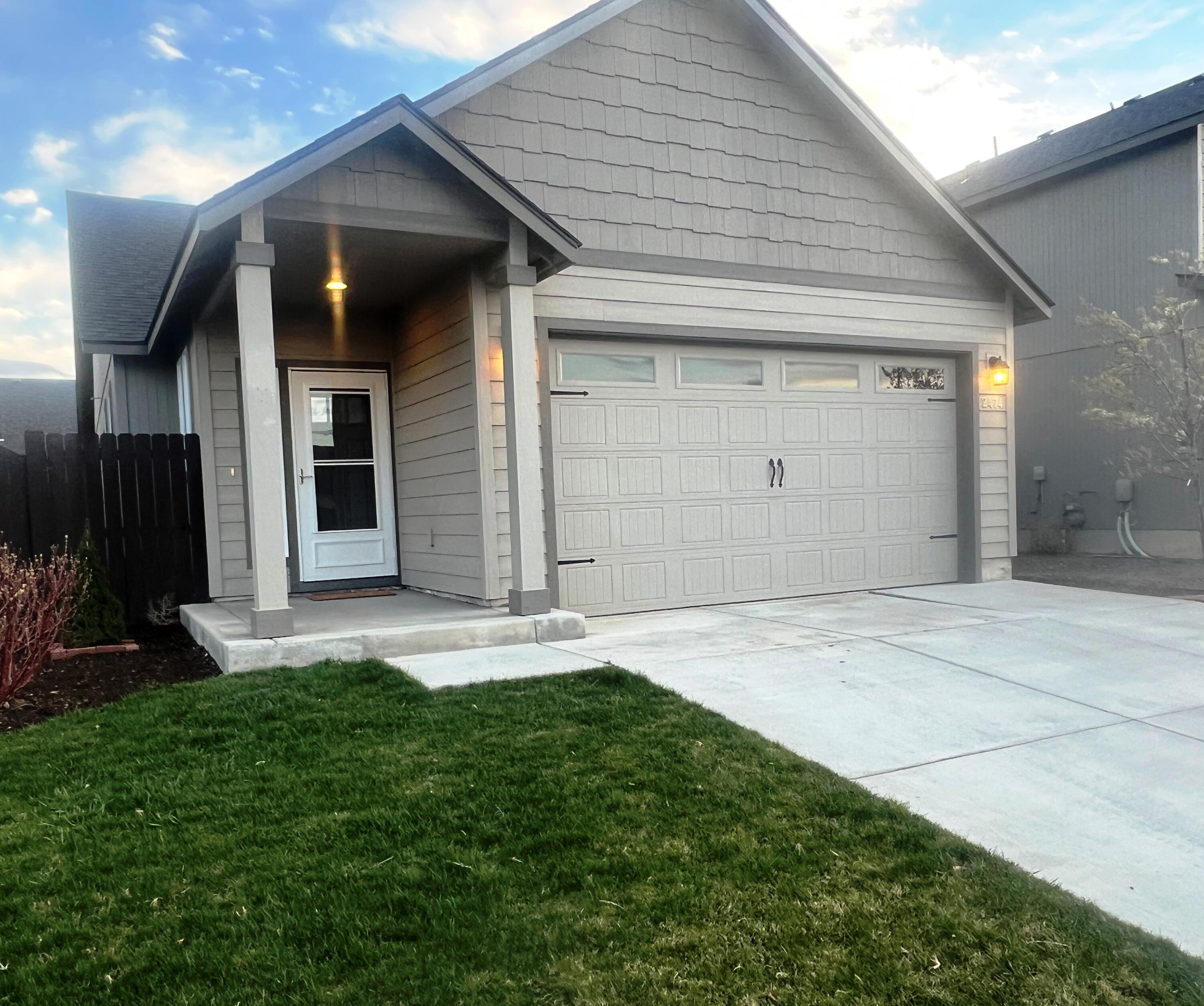 2474 NW Kingwood Avenue