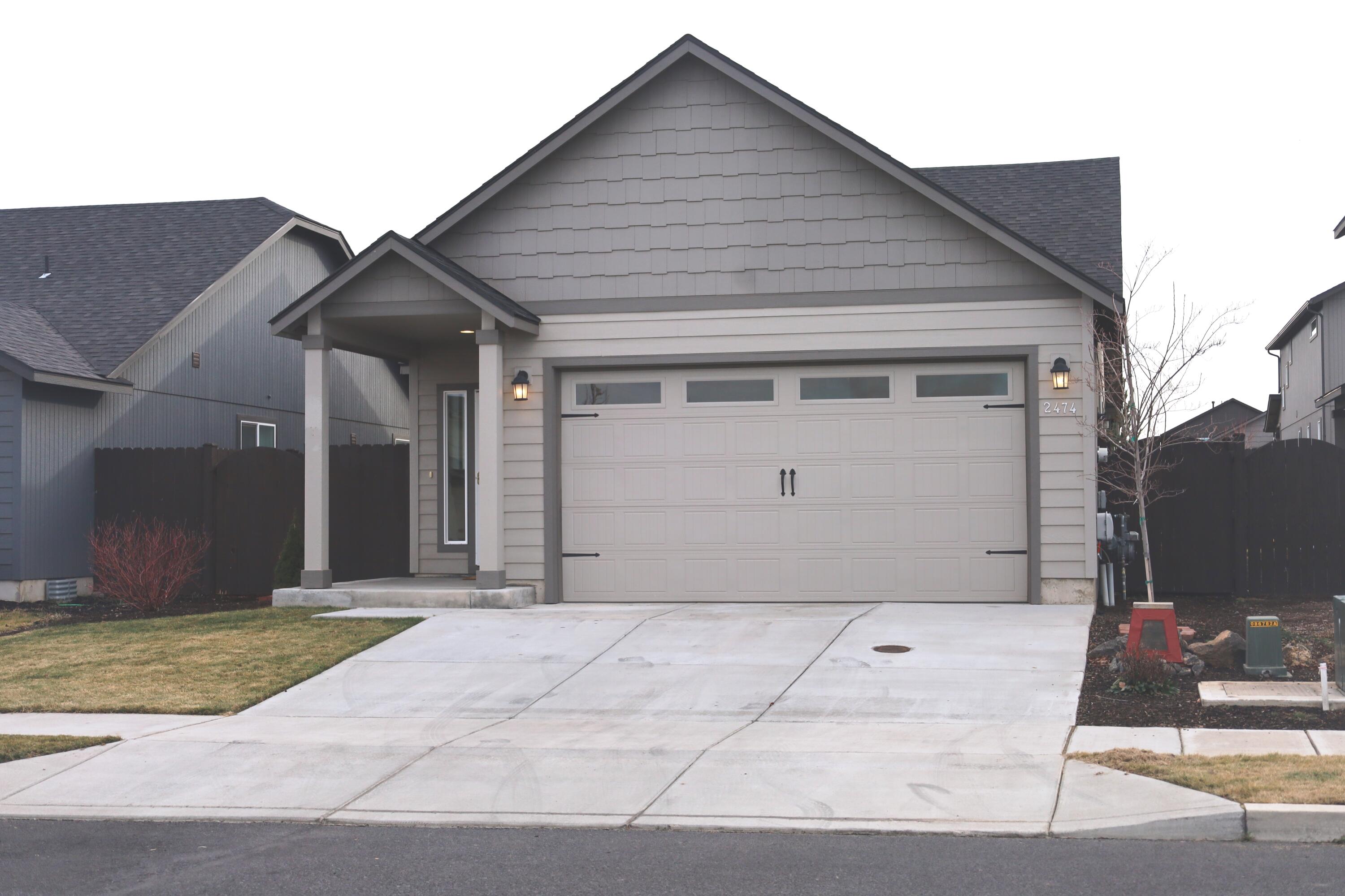 2474 NW Kingwood Avenue