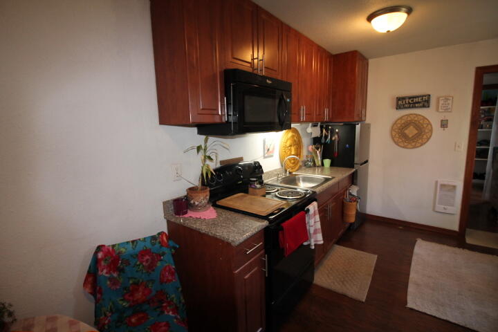 Round Lake Estates - Residential