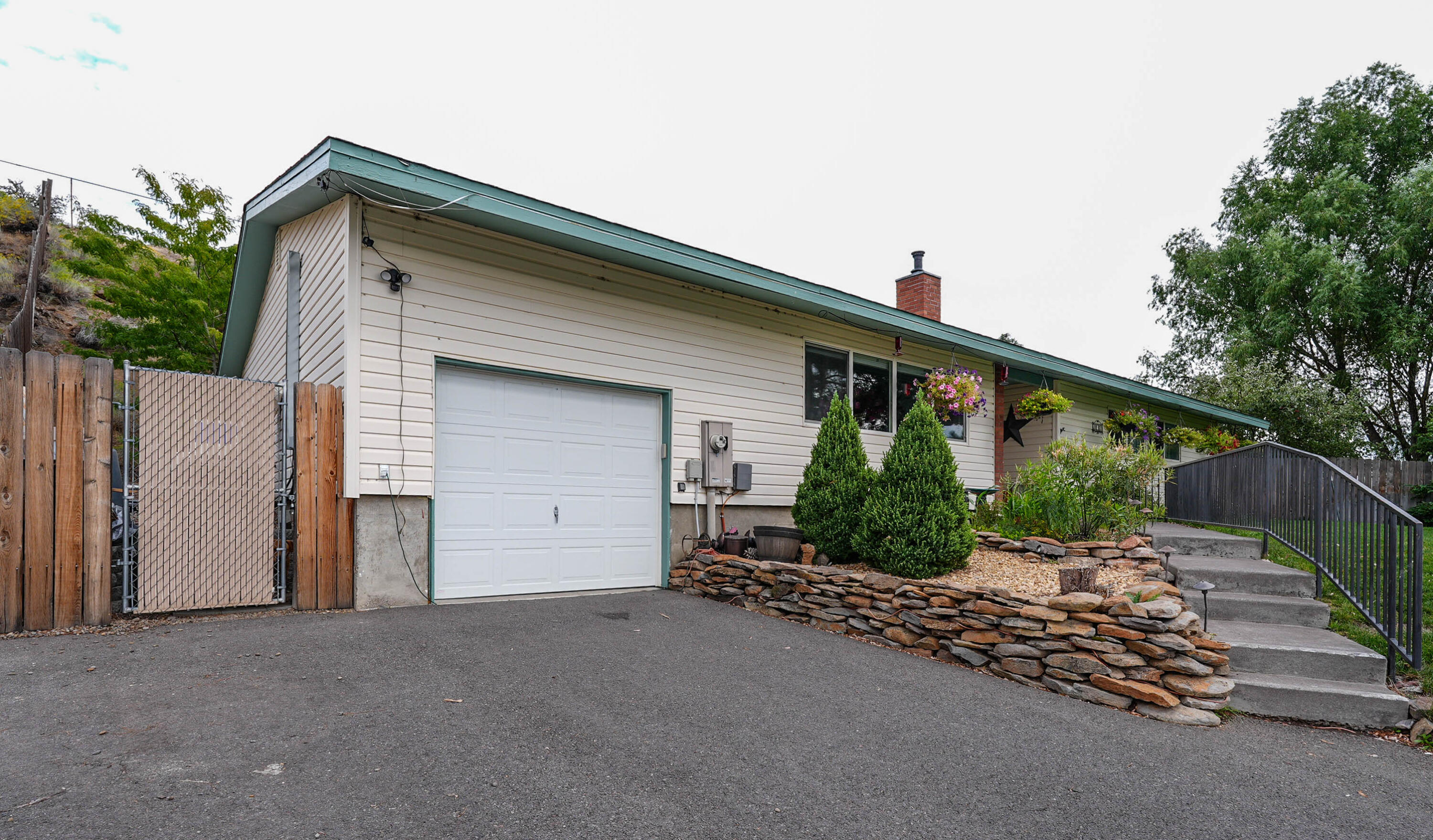 Falcon Heights Condominiums -Stage I - Residential